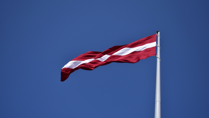 Latvijas karogs
