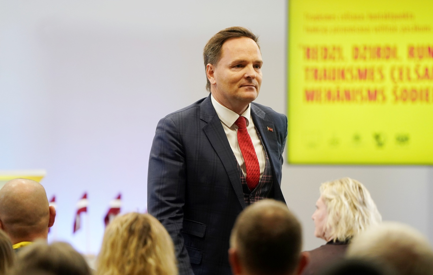 Attēlā redzams Valsts kancelejas direktors Raivis Kronbergs