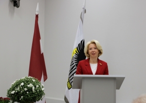 Saeimas priekšsēdētāja Ināra Mūrniece uzrunā KNAB darbiniekus