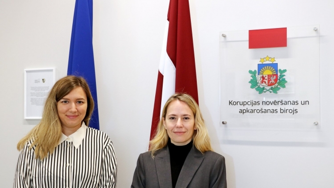 Attēlā redzamas OECD ekspertes Alise Bergruna (Alice Berggrun) un Pelageja Patsoule (Pelagia Patsoule) 
