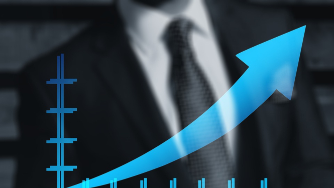 līkne vērsta uz augšu un fonā vīrieša siluets