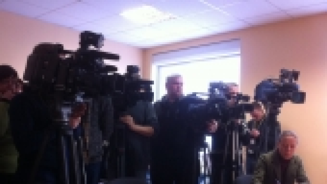 KNAB aicina uz preses brīfingu